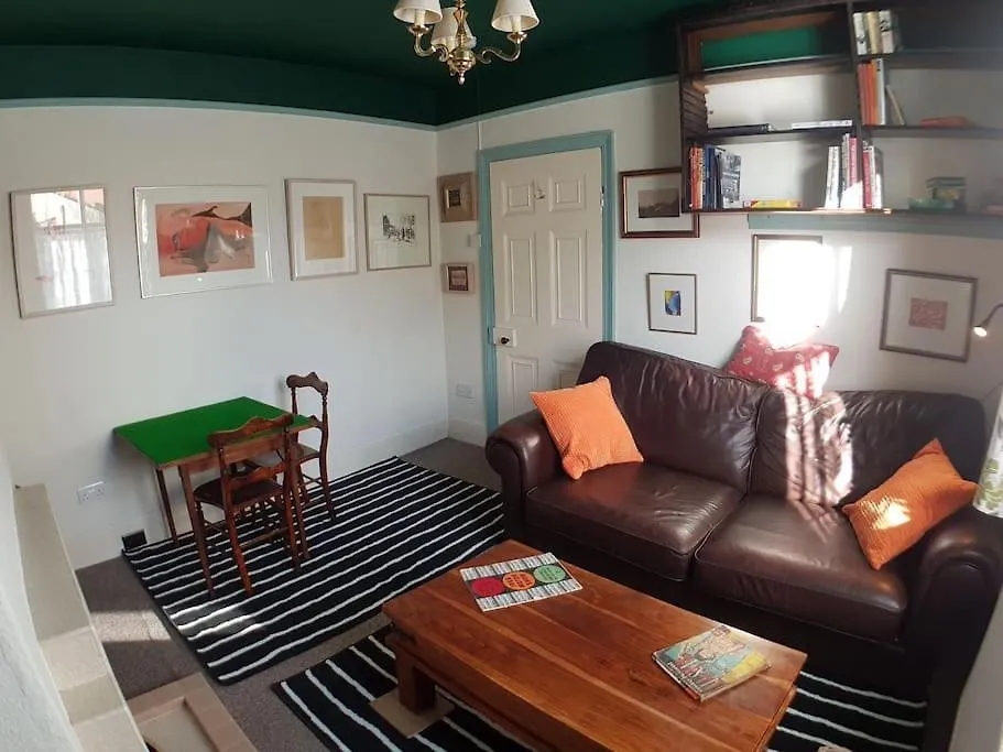 Cosy Devon Town House And Garden With Bbq Villa Ottery St Mary