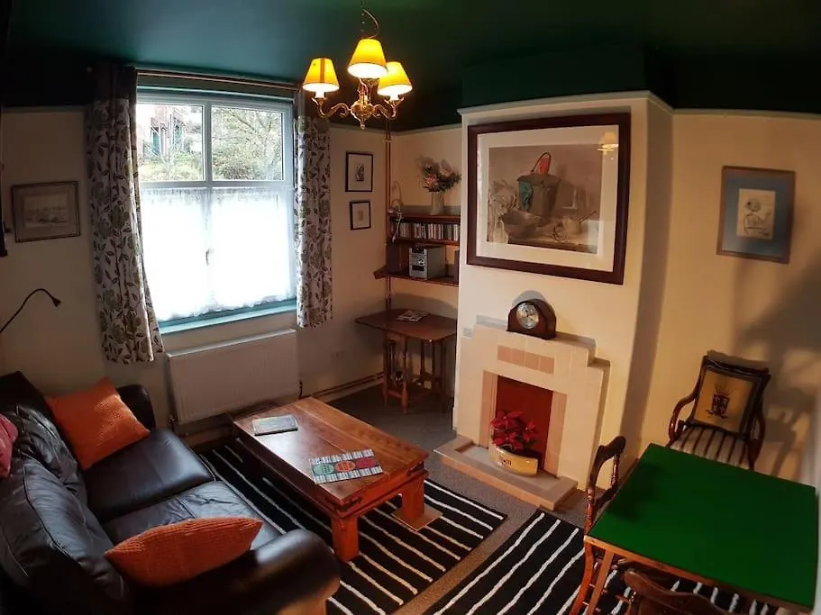 Cosy Devon Town House And Garden With Bbq Villa Ottery St Mary 0*,